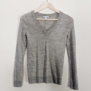 Gap Grey V Neck Sweater Size XS